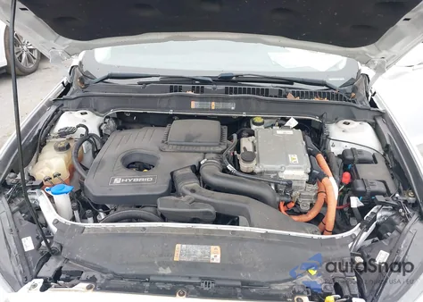 2016 Ford Fusion Hybrid Se z USA, uszkodzony, nr VIN 3FA6P0LU9GR368603